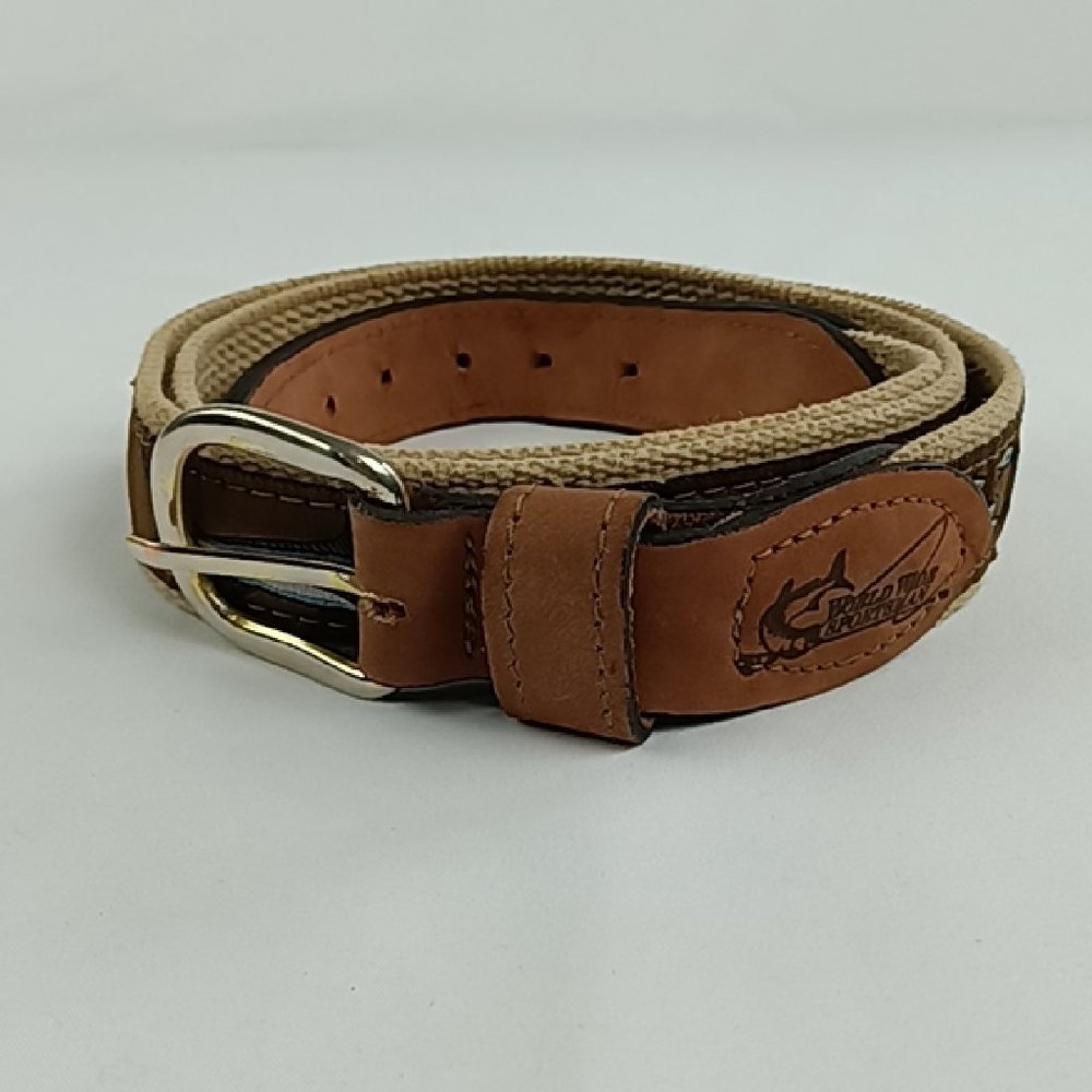 World Wide Sportsman Men's Belt.